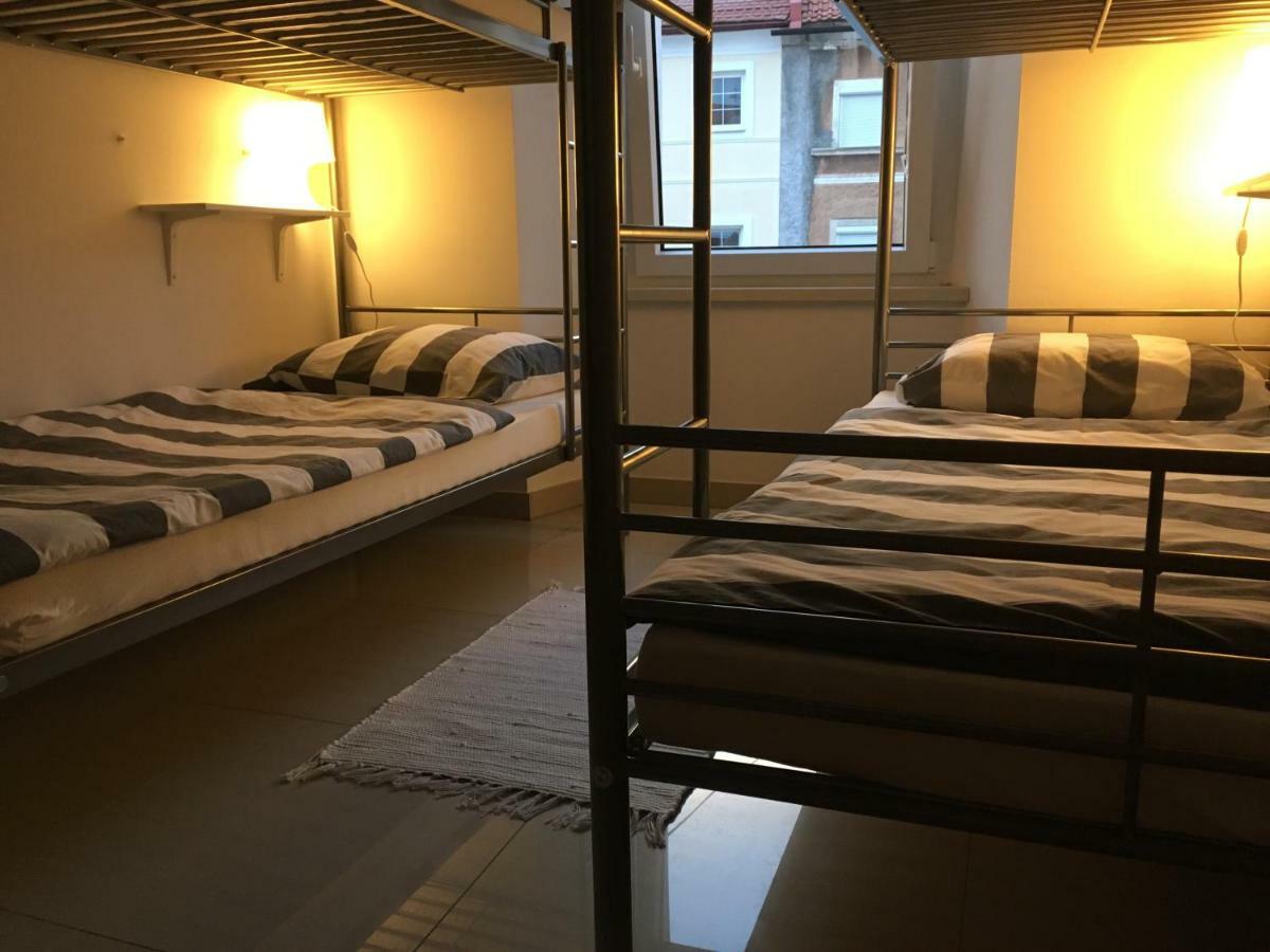 Eagle'S Nest Hostel بوستوينا المظهر الخارجي الصورة