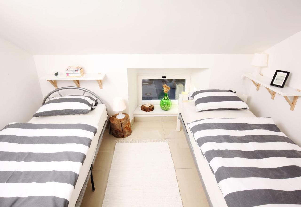 Eagle'S Nest Hostel بوستوينا المظهر الخارجي الصورة