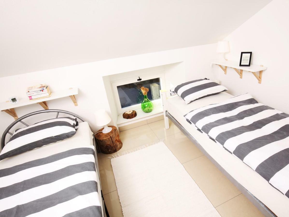 Eagle'S Nest Hostel بوستوينا المظهر الخارجي الصورة
